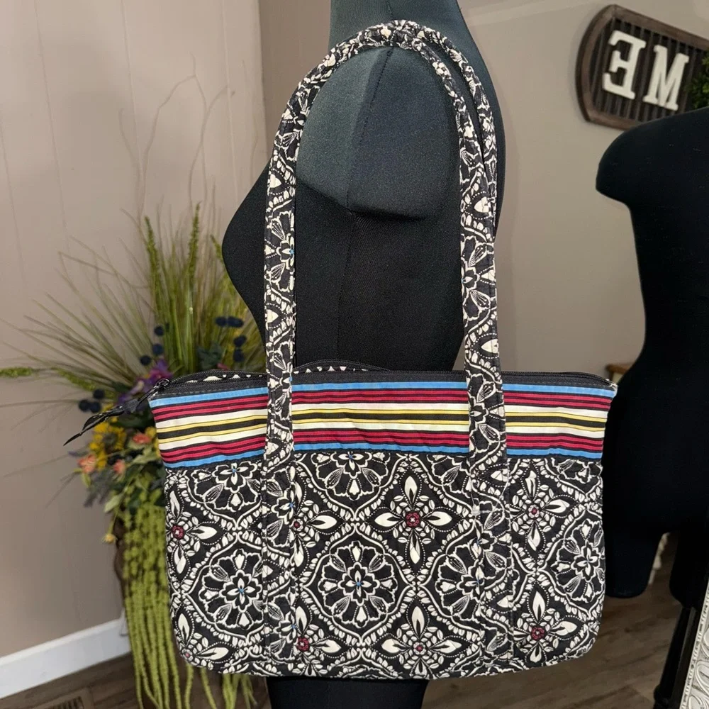 Vera Bradley • Barcelona Tote Bag